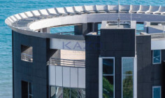 For sale commercial building in vibrant Neapolis area 