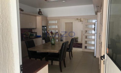 Spacious Platres villa with pool on large plot 