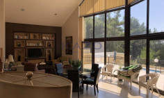 Spacious Platres villa with pool on large plot 
