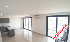 Modern 2-bedroom top floor apartment with private roof garden - vergina area 