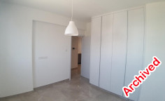 Modern 2-bedroom top floor apartment with private roof garden - vergina area 