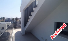 Modern 2-bedroom top floor apartment with private roof garden - vergina area 