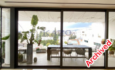 Penthouse apartment in central Mesa Geitonia with pool 