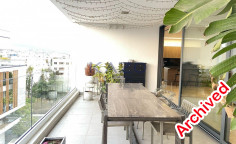 Penthouse apartment in central Mesa Geitonia with pool 