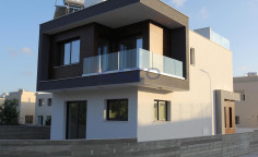 Modern three bedroom villa for sale in Mesogi 