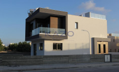 Modern three bedroom villa for sale in Mesogi 