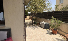 For sale: spacious house in Larnaka with two plots 