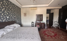 For sale: spacious house in Larnaka with two plots 