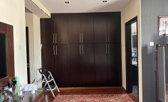 For sale: spacious house in Larnaka with two plots 