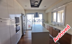 Luxurious three bedroom top floor apartment in Agia Fyla 