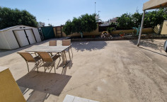 Spacious 2 bedroom house for sale in Paralimni