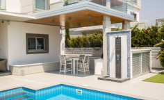 Spacious Agios Tychonas villa with pool gym 