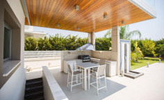 Spacious Agios Tychonas villa with pool gym 