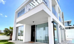 Spacious 4 bed house for sale in Protaras