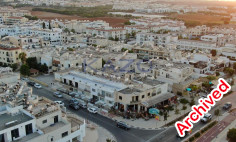 Ground floor 2-bedroom apartment in Paralimni - steps from the sea 