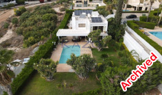 Spacious villa with pool and sea view Agios Tychonas 