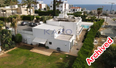 Spacious villa with pool and sea view Agios Tychonas 