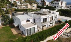 Spacious villa with pool and sea view Agios Tychonas 