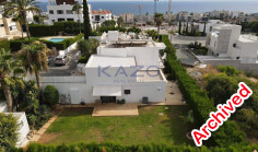 Spacious villa with pool and sea view Agios Tychonas 