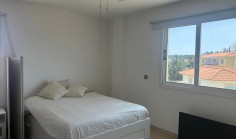 2 bedroom apartment to rent in Pernera
