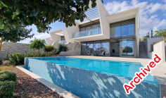 Spacious furnished villa for sale Mouttagiaka retreat 