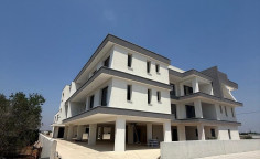 2 apartment for sale in Deryneia