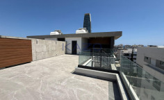3-bed panoramic view penthouse in Neapolis 