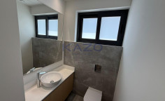 3-bed panoramic view penthouse in Neapolis 