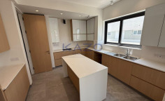3-bed panoramic view penthouse in Neapolis 