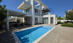 Three bedroom house to rent in Pernera