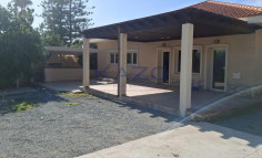 4-bed detached house on large plot in Pyrgos 