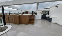 Prestigious three bedroom penthouse with private pool for rent in Panthea 