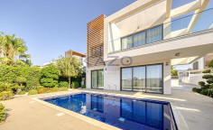 Furnished 3-bed detached house in Pyrgos 