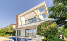 Furnished 3-bed detached house in Pyrgos 