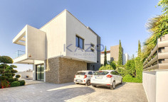 Furnished 3-bed detached house in Pyrgos 