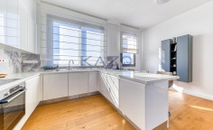 Furnished 4-bed penthouse apartment with private pool in Columbia area - Limassol 