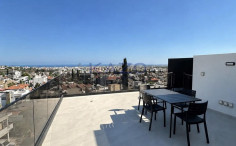 2-bed penthouse in Agia Fyla, sea views 