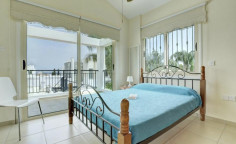 4 bedroom house to rent in Protaras
