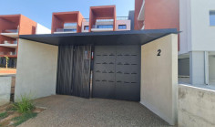 Large 2 beds apartment for sale in Lakatamia