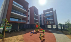 Large 3 bedroom apartment for sale in Lakatamia
