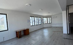 230 m&sup2; office in Agios Ioannis 