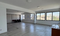230 m&sup2; office in Agios Ioannis 