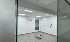 365 m&sup2; office to rent in Omonoia 
