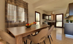 Spacious 3 bedrooms house to rent in Kapparis