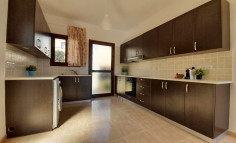 Spacious 3 bedrooms house to rent in Kapparis