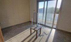 3-bed house to rent in Zakaki 