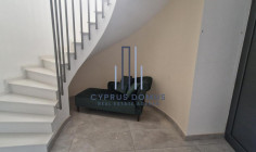 3-bed house to rent in Zakaki 