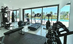 Modern furnished apartment with sea view Mouttagiaka 
