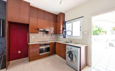 Two-bedroom apartment in Mesa Chorio, Paphos 
