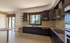 Four-bedroom mansion in Livadia, Larnaca 